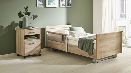 Cama para asistencia domiciliaria - First - FMB Care - eléctrica / de altura regulable / con ruedas