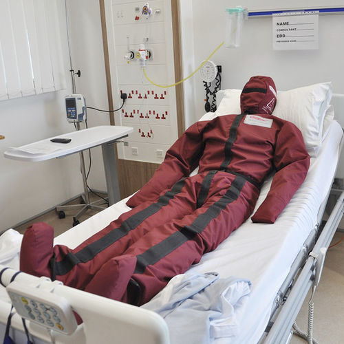Maniquí de prácticas para atención general - TRA024 - Hospital Aids - de plástico / rojo