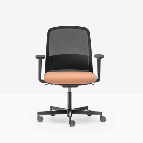 Silla con reposabrazos - polar - Pedrali - con ruedas / de altura variable / giratoria