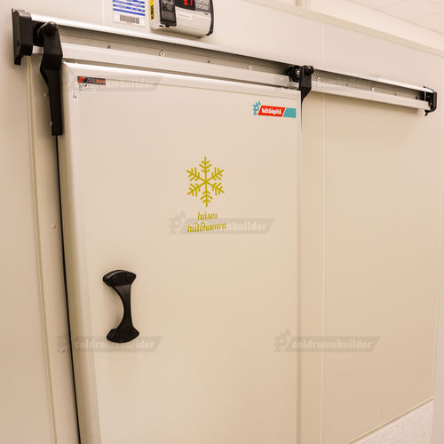 Puerta para cámara frigorífica de laboratorio - Coldroom Builder - corredera