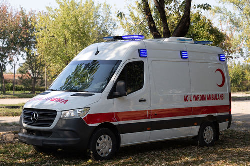 Furgón ambulancia - KURTARAN AMBULANS - tipo B / con oxigenoterapia / con 4 camillas