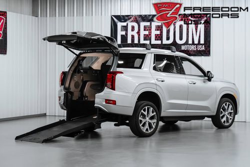 Vehículo para discapacitados VUD - 28337 - Freedom Motors USA - acceso posterior