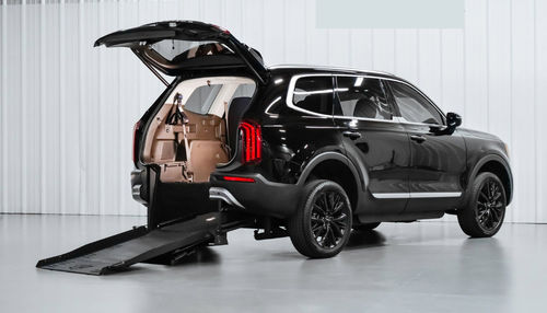 Vehículo para discapacitados VUD - 28656 - Freedom Motors USA - acceso posterior