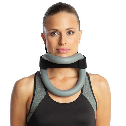 Collarín cervical de espuma - OP-109 - Medimport - C3 / con abertura de traqueotomía / para adulto