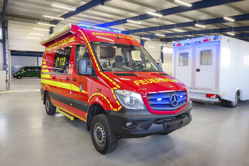 Unidad móvil hospitalaria de emergencia - EmmertCrewVan - Emmert Fahrzeuge - camión