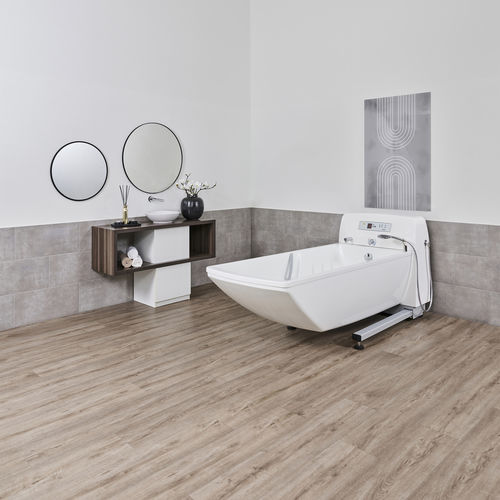 Bañera terapéutica eléctrica - AVERO Premium plus - BEKA Hospitec - ajustable en altura / Snoezelen / para el bienestar