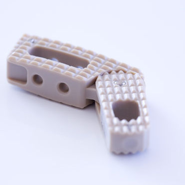 Caja intersomática lumbar - SYNCHRO - ARCA-MEDICA - vía transforaminal / de PEEK
