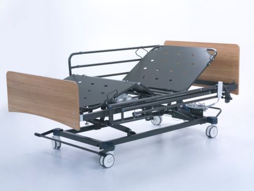 Cama de hospital - 4000 - Equa OÜ - eléctrica / de altura regulable / con ruedas