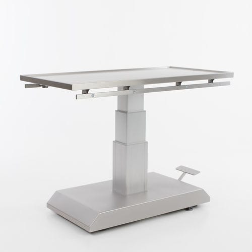 Mesa de operaciones veterinarias eléctrica - 4026 - Equa OÜ - para animales grandes / para animales de compañía / con altura regulable