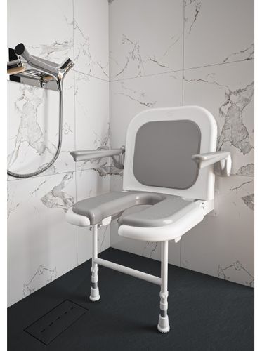 Asiento de ducha con reposabrazos - 04250P - AKW Medicare - con apertura higiénica / con respaldo / plegable