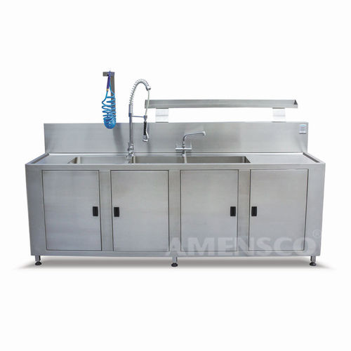 Estación de limpieza para la industria médica - IWS 3S 200 - AMENSCO MEDICAL TECHNOLOGIES - de acero inoxidable / con fregadero