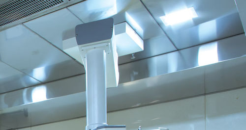 Iluminación empotrable - AMENSCO MEDICAL TECHNOLOGIES - de techo / para sala de operaciones / led