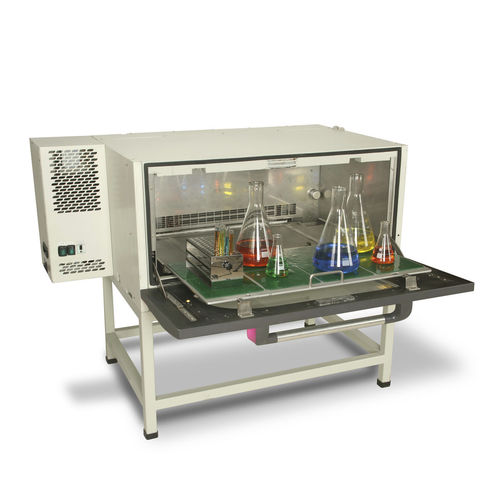 Incubadora de laboratorio de CO2 - Labwit Scientific - de cultivo celular / apilable / con agitación