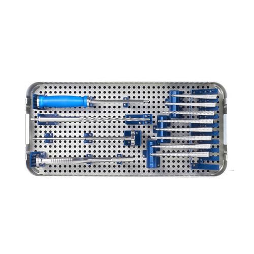 Kit de instrumentos para implantación de prótesis de cadera - SurgTech