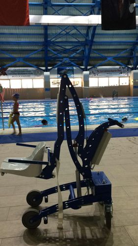 Elevador de pacientes con batería - NARTPRO  - Nart Access - con ruedas / para piscina