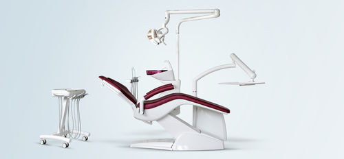 Unidad de tratamiento dental con sillón electromecánico - Optimal 09C - ZEVADENT s.r.o. - con monitor / con cámara intraoral / con portainstrumentos