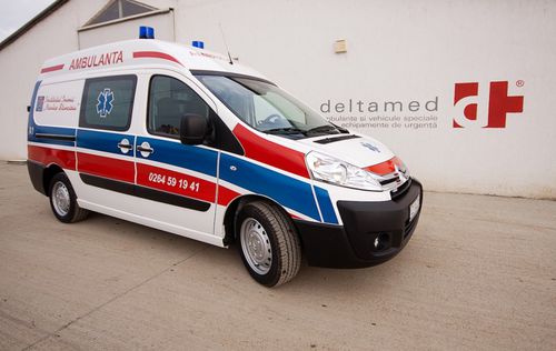 Ambulancia para el traslado de pacientes - Citroen Jumpy - DELTAMED SRL - furgoneta / tipo A