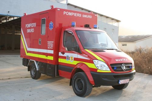 Ambulancia modulable - Mercedes Sprinter - DELTAMED SRL - 4x4 / todoterreno
