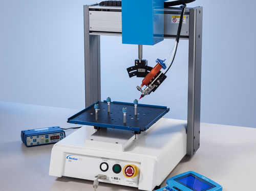 Sistema automatizado de distribución robotizado - R3 - Nordson EFD