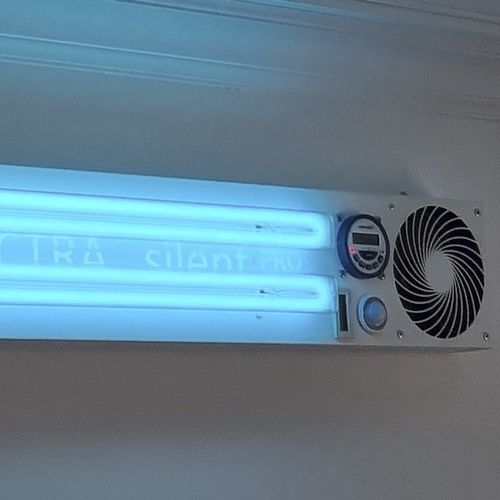 Lámpara germicida - Spectra SilentPro Lite - Grizzly Robotics - de esterilización / médica / UVC