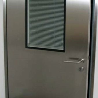 Puerta de protección - CLEAN D ST - KOS Spezialtüren GmbH - para centro sanitario / abatible / de acero inoxidable