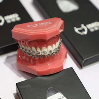 Bracket de metal - ActMIM - Innovative Material and Devices, Inc. - autoligante / rectangular / redondo