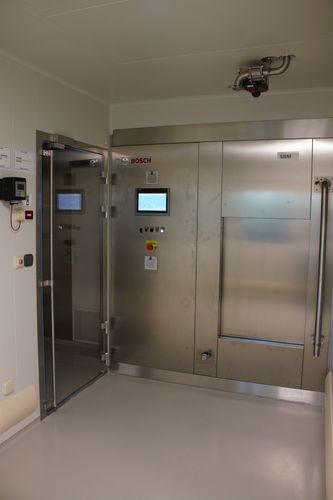 Puerta de protección - 104.03 - FORCLEAN - para sala de operaciones / abatible