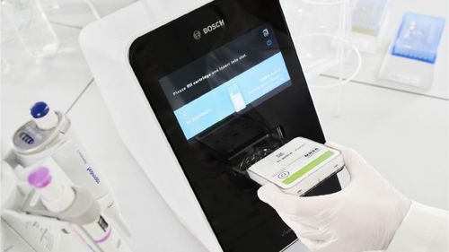 Analizador POC para PCR - Vivalytic - Bosch Healthcare Solutions - en tiempo real / automático / de infecciones nosocomiales