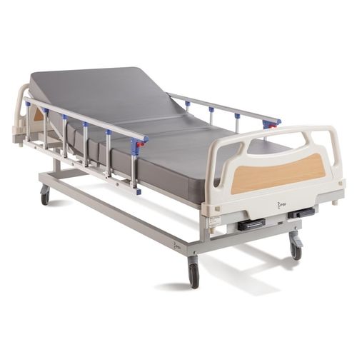 Cama de hospital - 2 - Palakkad Surgical Industries - manual / de altura regulable / con ruedas
