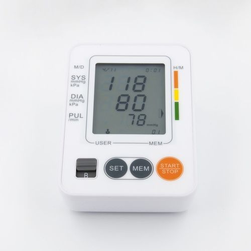 Tensiómetro electrónico automática - C502 - Xnuo International Group - con manguito para adulto / 2 x 60