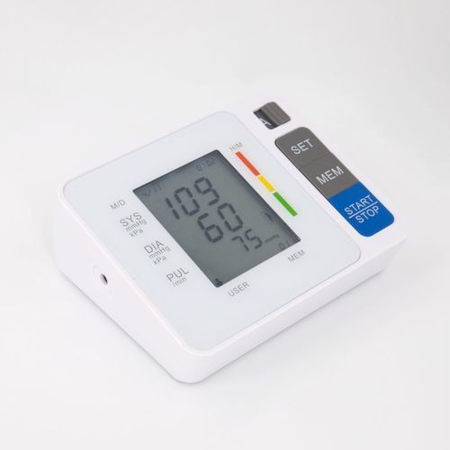 Tensiómetro electrónico automática - C501 - Xnuo International Group - con manguito para adulto / 2 x 60