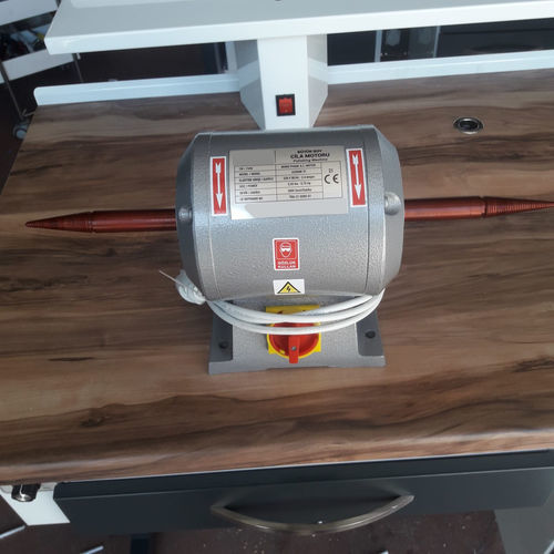 Torno pulidor para laboratorio dental - PE - Kartal Dental