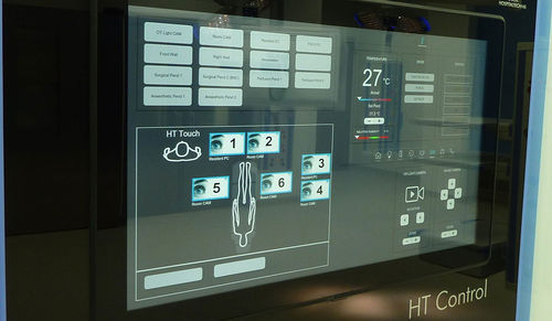 Panel de control para quirófano - Woodmans Meditech - con pantalla táctil