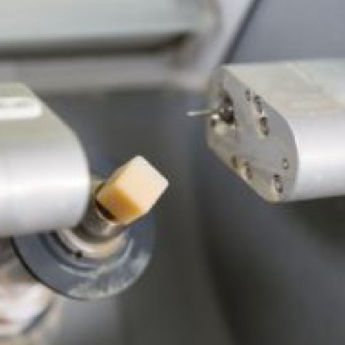 Fresadora CAD CAM - Citizen Chiba Precision - para odontología / de ...