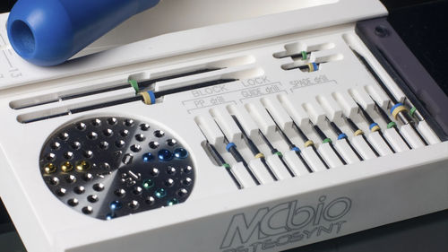 Kit de instrumentos para implantología dental - Osteosynt - MC Bio
