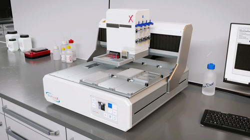 Estación de trabajo de laboratorio totalmente automatizada - BioSpot® Custom - Biofluidix - por pipeteo / compacta / modular