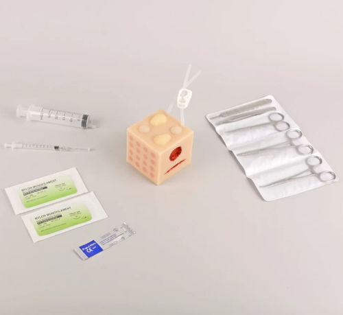 Simulador de formación - MultiSkills MedCube - MedEduQuest. - de inyección / de inyección intravenosa / de inyección intramuscular