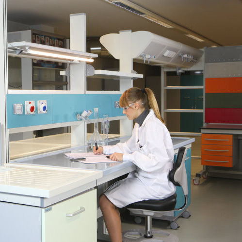 Taburete de laboratorio - Labster  - Labosystem - con respaldo / con reposapiés / con ruedas