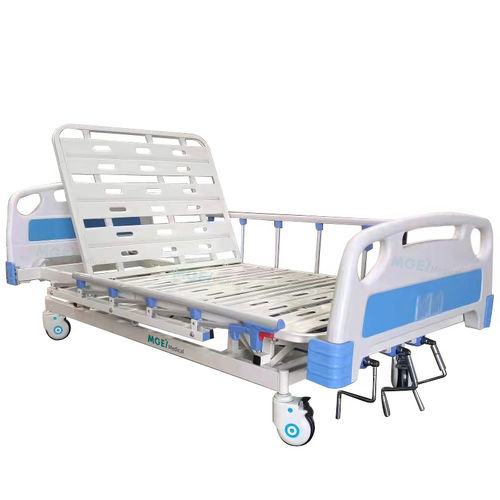 Cama médica - MGE-M31 - Medige International Industries - manual / de altura regulable / con ruedas