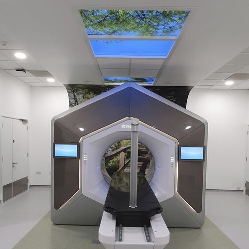 ventana con pantalla digital - Sky Inside UK Limited