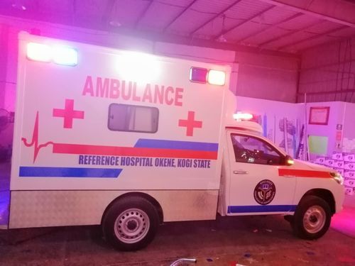 Ambulancia para cuidados intensivos - Toyota Hilux - ICU AUTOMOTIVE IMPORT EXPORT AND CONSULTING. - con cuerpo modular independiente / tipo A / tipo B
