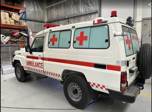 Ambulancia para cuidados intensivos - Toyota Land Cruiser LC78 V6 - ICU AUTOMOTIVE IMPORT EXPORT AND CONSULTING. - con cuerpo modular independiente / tipo A / tipo B