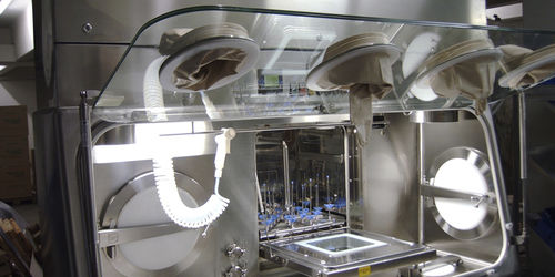 Aislador para lavado - ART GmbH Anlagenbau Reinraum Technik - clase ISO 5 / para producto tóxico / de pie
