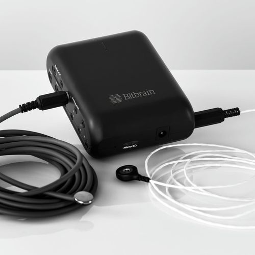 Sistema de adquisición de bioseñales para la investigación - Versatile Bio - Bitbrain Technologies - de laboratorio / multicanal / 21 canales
