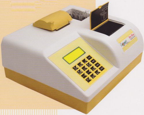 Analizador de bioquímica automático - AVI-519 - Avishkhar International - de mesa