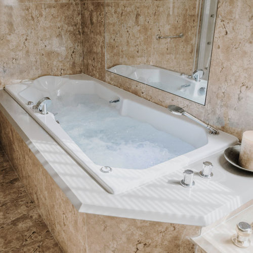 Bañera de balneoterapia monoplaza - THALASSO PRO 170 - Preti - encastrada / con lámparas de cromoterapia