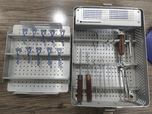 Kit de instrumentos para fractura de radio - BI-001583 - Bisons International
