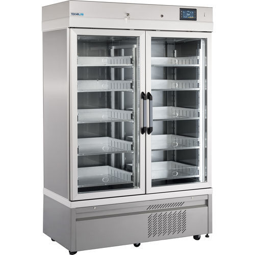Refrigerador de banco de sangre - 7100 NFP EMO - Teknaline Srl - armario / con 2 puertas / con puerta de cristal