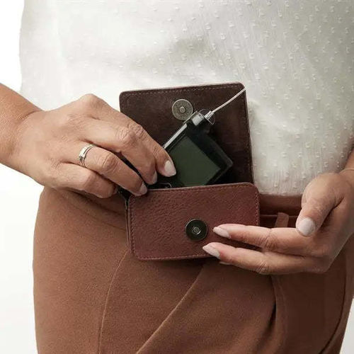 Bolsa médica bomba de insulina - MED-KEEPER-EMMY-BROWN - SARL Kaio-Dia - de cuero