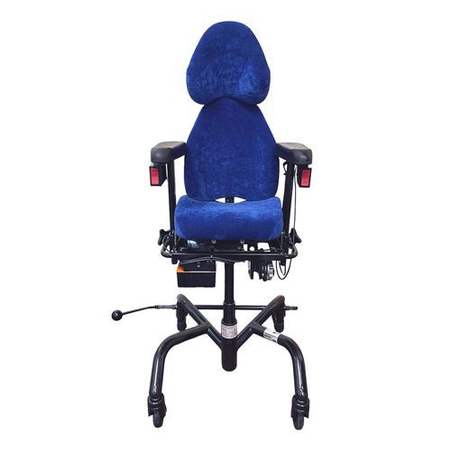 Silla para personas con movilidad reducida - Real 9400 - Mercado Medic Deutschland GmbH - con reposabrazos / con respaldo alto / con reposapiés